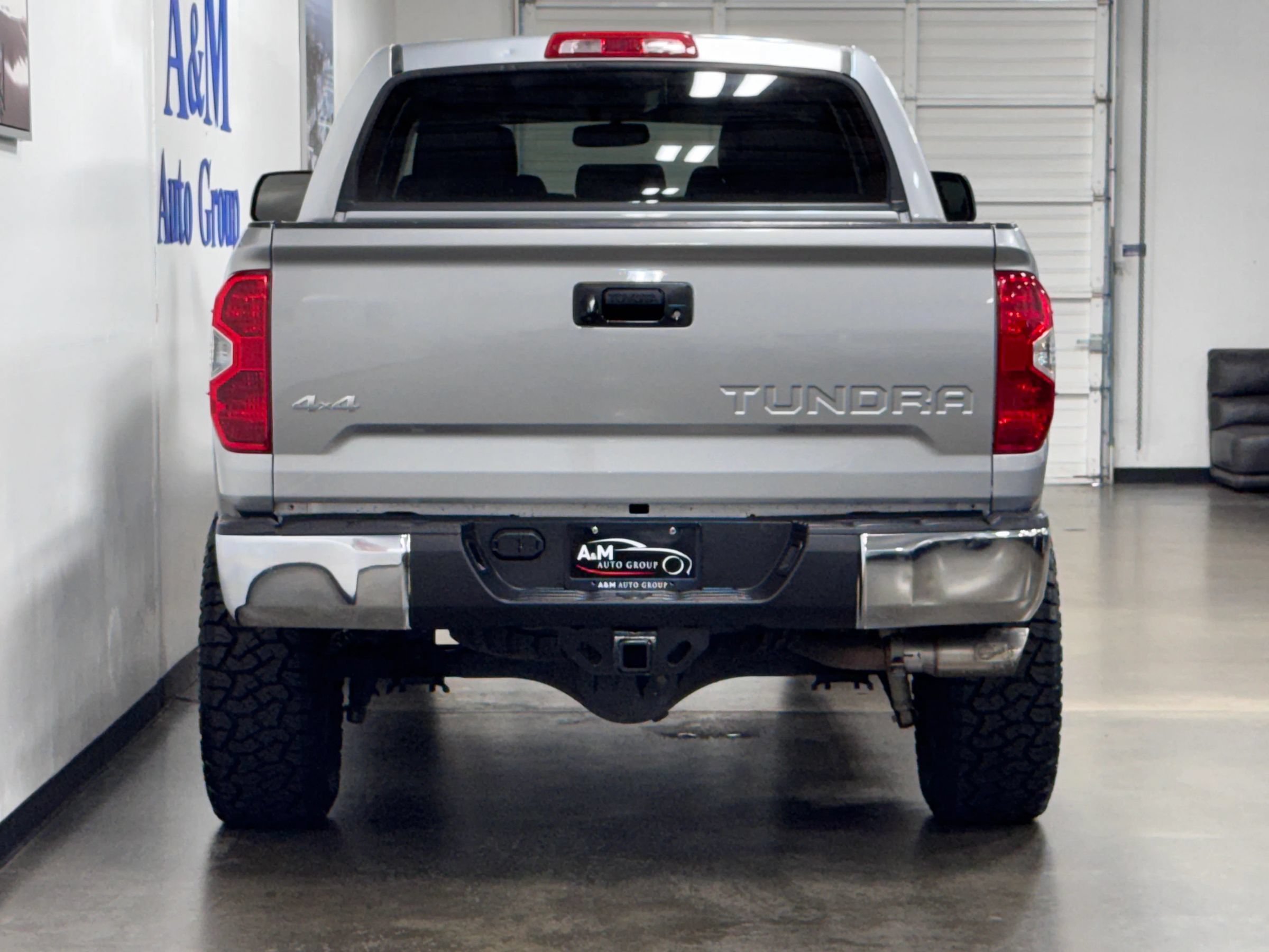 Used 2014 Toyota Tundra SR5 w/ SR5 Upgrade Package AWD/4WD image 5
