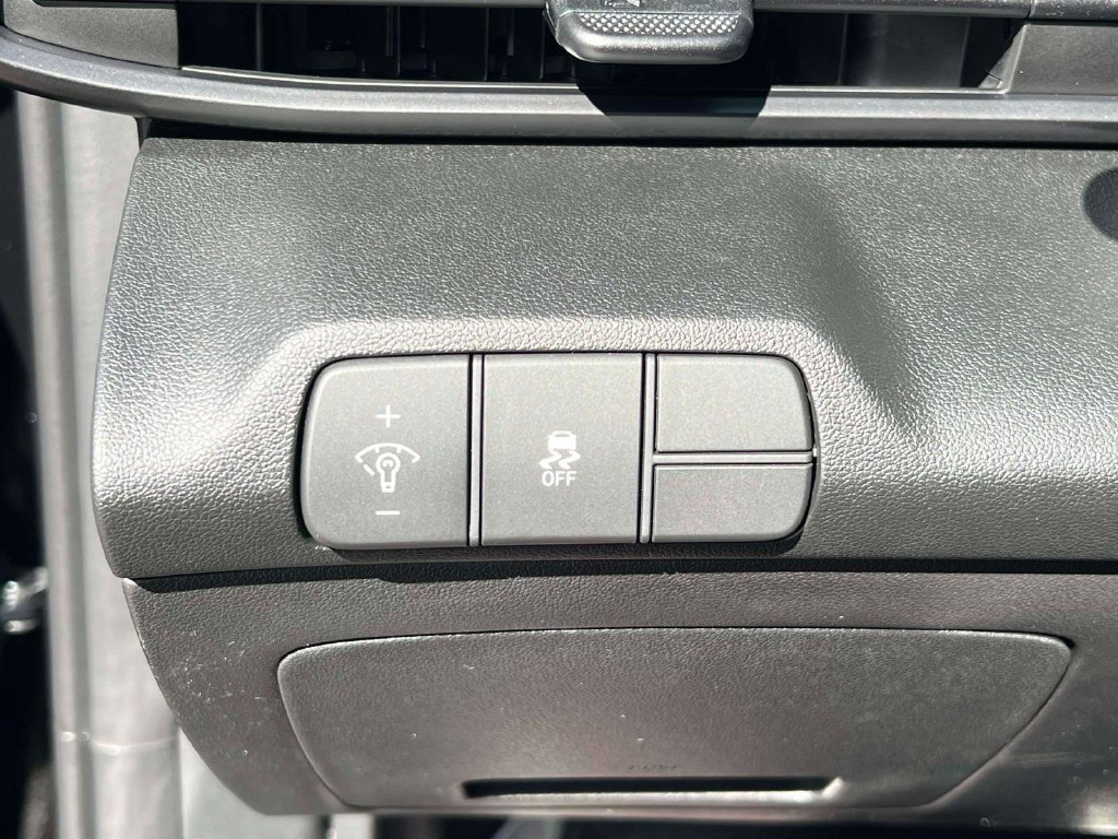 New 2026 Hyundai Elantra SEL Sport FWD image 17
