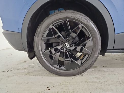 New 2025 Volkswagen ID.4 Pro S image 13