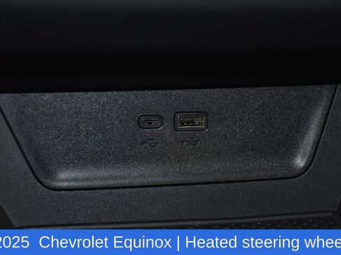 Used 2025 Chevrolet Equinox LT FWD image 20
