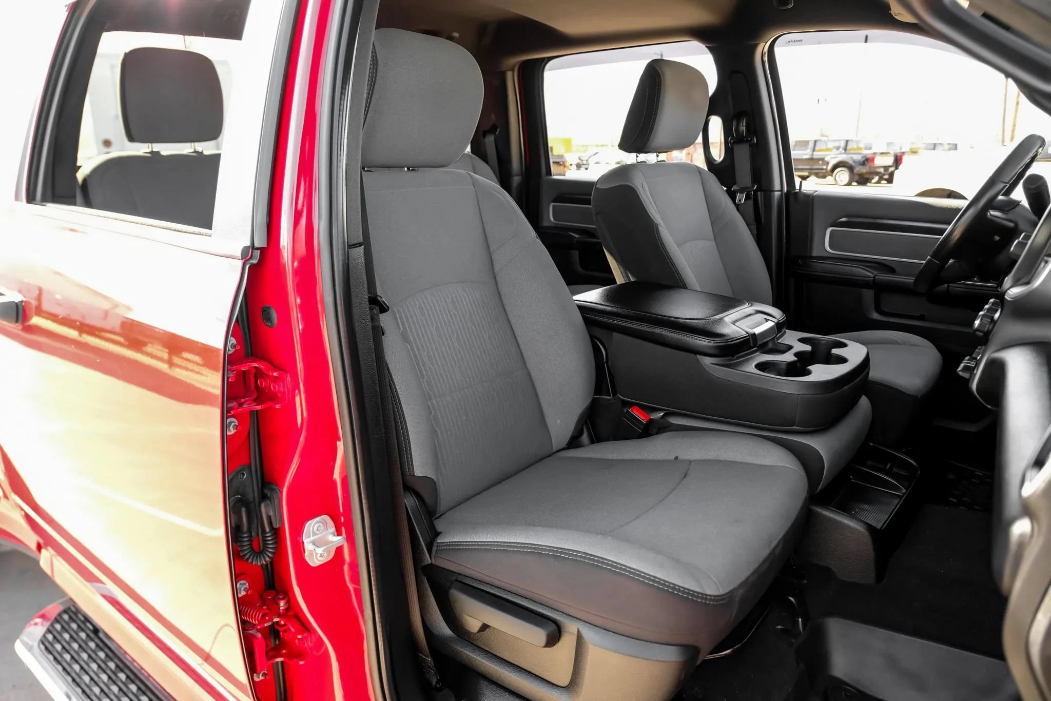 Used 2023 RAM 3500 Big Horn AWD/4WD image 39