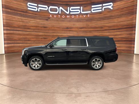 Used 2016 GMC Yukon XL SLT image 8