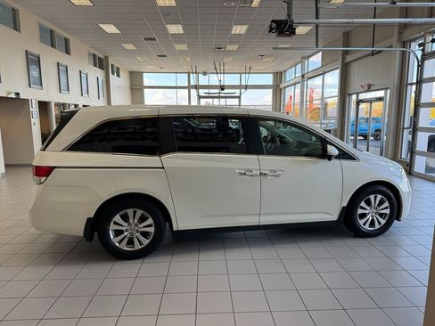 Used 2016 Honda Odyssey EX image 6