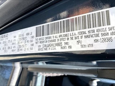 Used 2017 Jeep Wrangler Sport AWD/4WD image 18