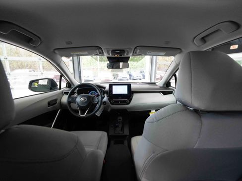 New 2026 Toyota Corolla Cross LE image 19