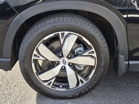 Used 2021 Subaru Forester Touring image 11