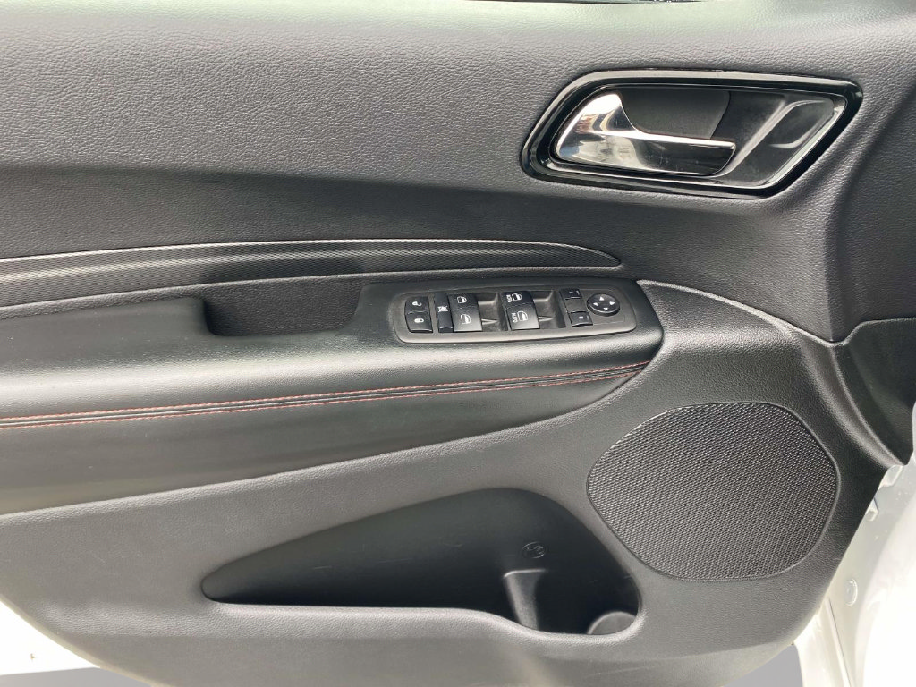 Used 2025 Dodge Durango GT RWD image 16