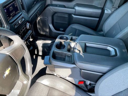Certified 2023 Chevrolet Silverado 1500 Custom image 17