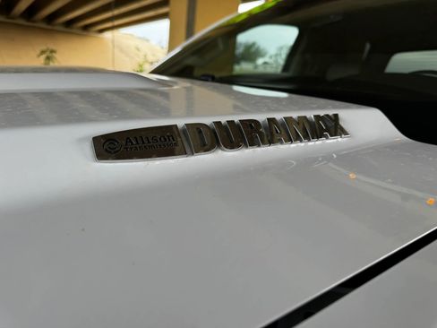 Used 2019 GMC Sierra 3500 SLT w/ Duramax Plus Package image 9