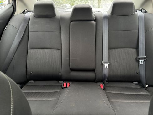 Used 2025 Nissan Altima 2.5 SV FWD image 38