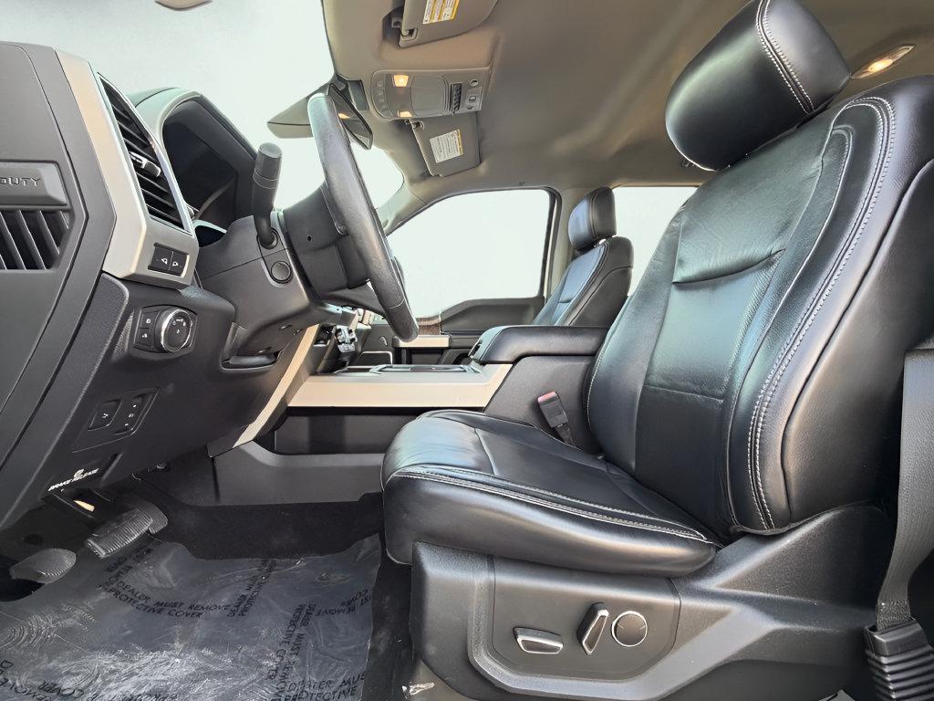Used 2019 Ford F250 Lariat w/ Lariat Ultimate Package AWD/4WD image 22