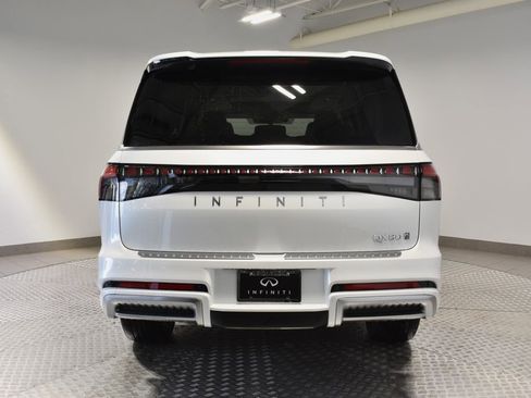 New 2026 INFINITI QX80 Luxe w/ Exterior Package image 4