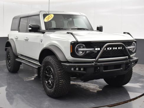 Used 2021 Ford Bronco First Edition AWD/4WD image 11