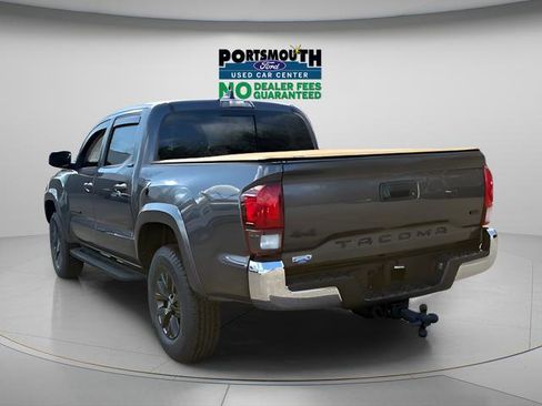 Used 2023 Toyota Tacoma SR5 AWD/4WD image 12