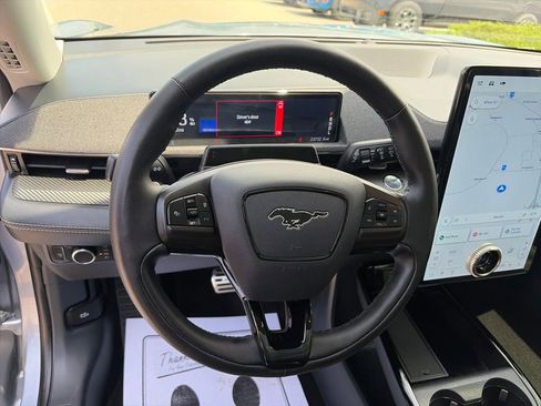 Used 2022 Ford Mustang Mach-E Premium RWD image 19