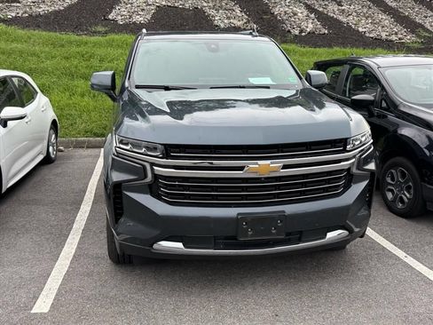 Used 2021 Chevrolet Tahoe LT w/ LT Signature Package AWD/4WD image 4