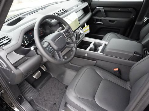 New 2026 Land Rover Defender 110 V8 AWD/4WD image 18