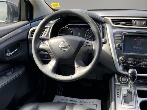 Used 2020 Nissan Murano SV w/ Premium Package image 5