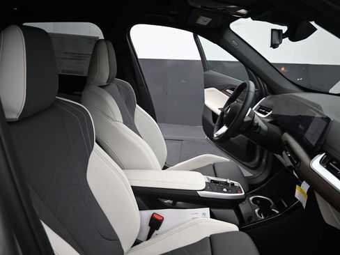 New 2026 BMW X1 xDrive28i w/ Convenience Package image 21
