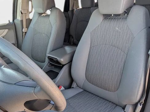 Used 2017 Chevrolet Traverse LS image 12