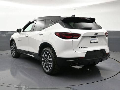 Certified 2023 Chevrolet Blazer RS w/ Driver Confidence II Package AWD/4WD image 3