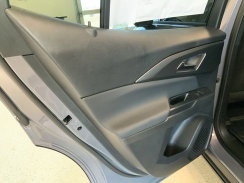 New 2026 Chevrolet Equinox EV LT w/ Comfort Package image 43