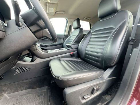 Used 2021 Ford Edge SEL w/ Convenience Package image 16