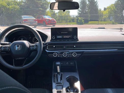 Used 2023 Honda Civic LX image 13