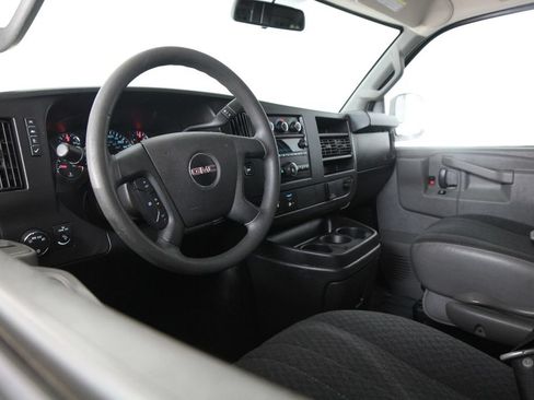 Used 2019 GMC Savana 2500 w/ Driver Convenience Package RWD image 6