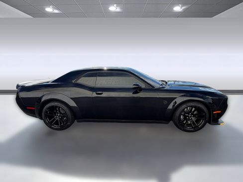 Used 2022 Dodge Challenger SRT Hellcat RWD image 8