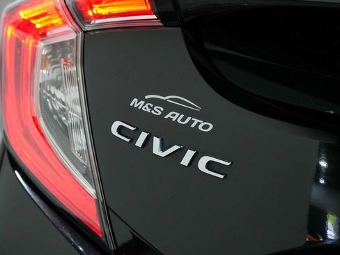 Used 2018 Honda Civic EX image 11