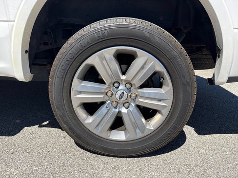 Used 2018 Ford F150 Lariat w/ Equipment Group 502A Luxury AWD/4WD image 8