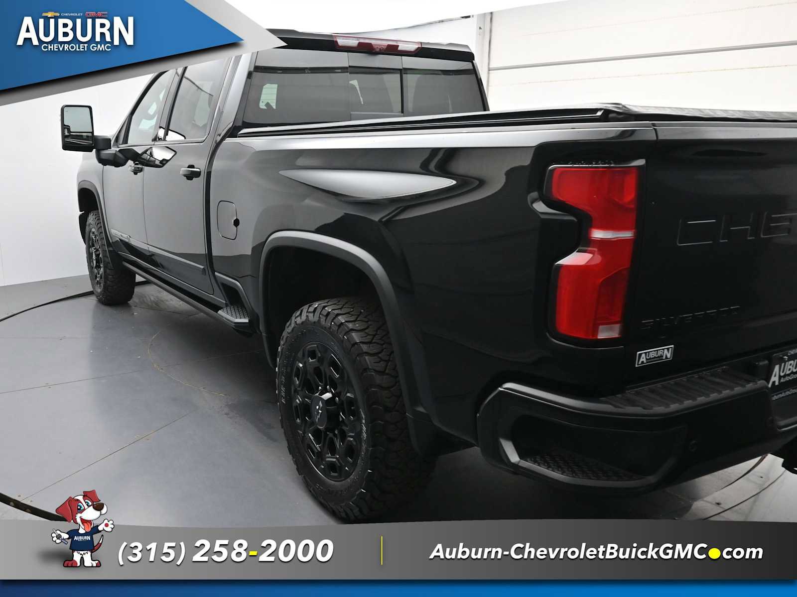Used 2024 Chevrolet Silverado 2500 High Country w/ High Country Premium Package AWD/4WD image 23