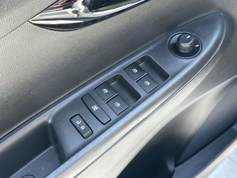 Used 2022 Chevrolet Spark LT FWD image 15