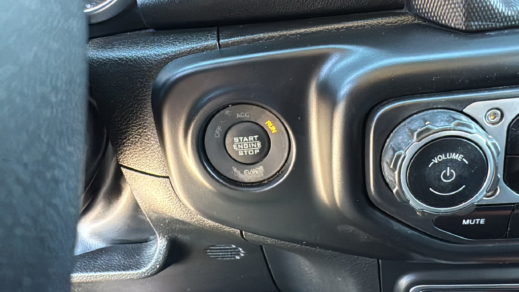 Certified 2023 Jeep Wrangler Unlimited Sahara AWD/4WD image 29