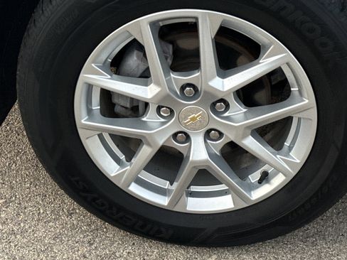 Used 2022 Chevrolet Equinox LT image 9