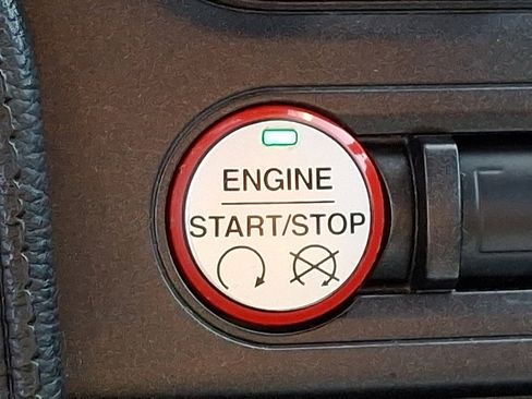 Used 2017 Ford Mustang Convertible image 22