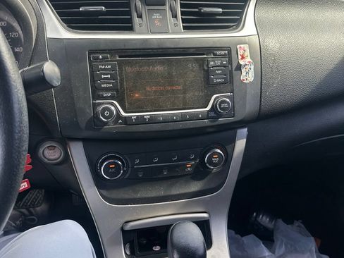 Used 2015 Nissan Sentra SV FWD image 6