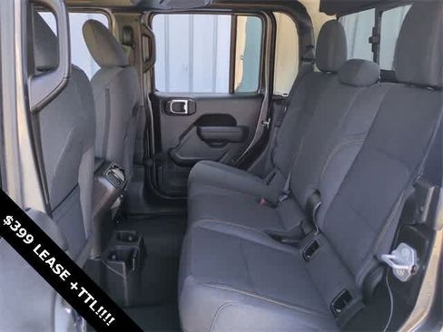 New 2025 Jeep Gladiator Sport image 19