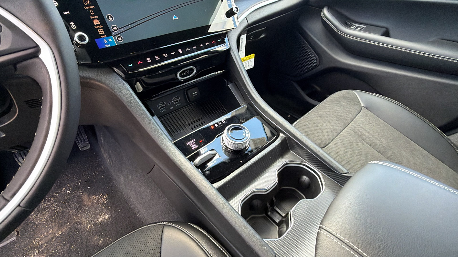 New 2026 Jeep Grand Cherokee Altitude AWD/4WD image 26