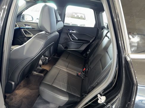 Used 2025 BMW X1 xDrive28i w/ Technology Package image 15