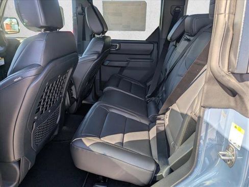 New 2025 Ford Bronco Badlands image 14