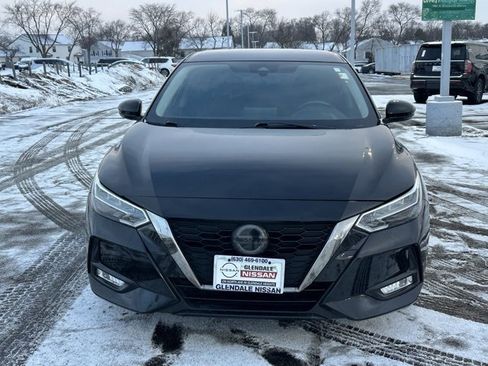 Certified 2022 Nissan Sentra SR image 2