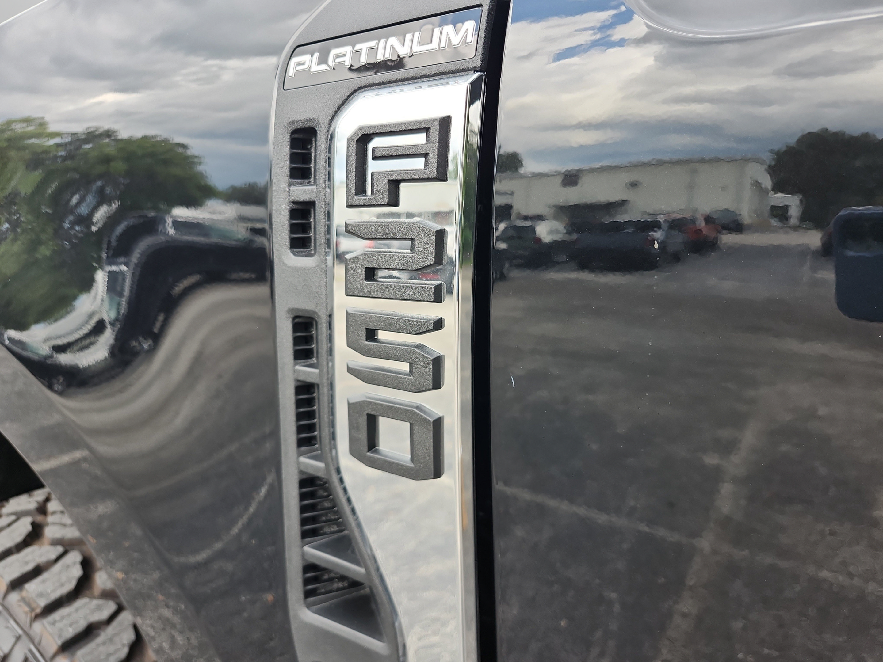 New 2026 Ford F250 Platinum w/ Platinum Plus Package AWD/4WD image 32