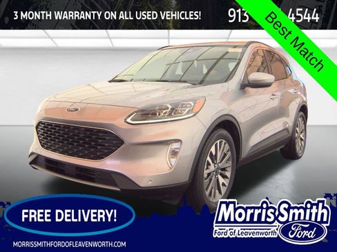 Used 2022 Ford Escape Titanium w/ Class II Trailer Tow Package AWD/4WD image 1