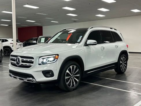 Used 2022 Mercedes-Benz GLB 250 image 3