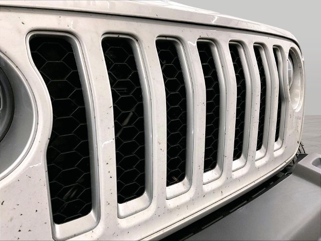 Used 2021 Jeep Wrangler Unlimited Sahara AWD/4WD image 29