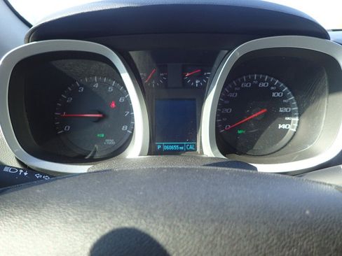 Used 2014 Chevrolet Equinox LS image 17