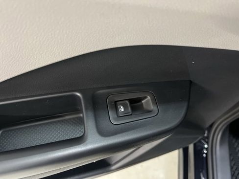 New 2026 Volkswagen Taos S image 24