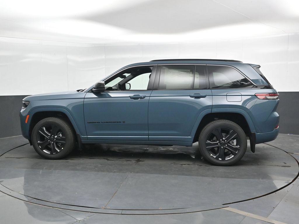 New 2027 Jeep Grand Cherokee Limited AWD/4WD image 10